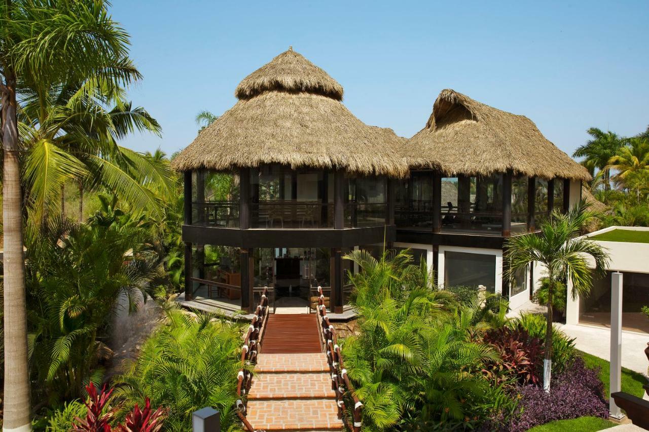Krystal Grand Nuevo Vallarta Exterior photo